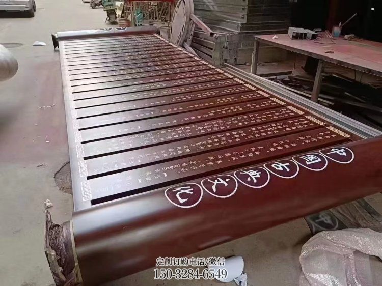 景区书卷雕塑,镀金欧式雕塑,铁艺材质 景区书卷雕塑,镀金欧式雕塑,铁艺材质